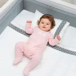 Set de sábanas y almohada