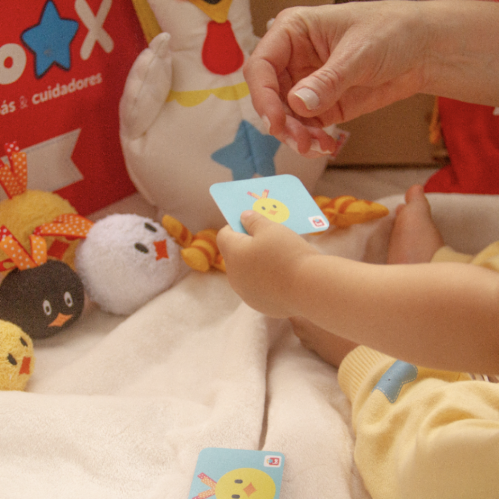 Kit de Estimulación Gallina Lila y sus Pollitos - Imagen 8